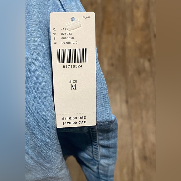 Cloth & Stone-Ruffled High-Wasted Shorts-Women's
Size: Medium-Denim Light-NEW!! - Picture 6 of 16